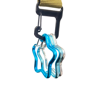 Factory Wholesale Vibrant Metal Multi Functional Star Carabiner Hook Heart Keychain Ideal for Promotions