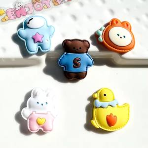 Hecho a mano DIY crema pegamento decoración Material resina artesanía nueva imitación cuero teléfono móvil Shell horquillas conejo oso - Product Image 2