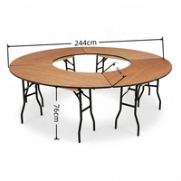 Table de banquet ronde creuse de 244 cm avec plateau en contreplaqué, design pliant en bois serpentin, disposition circulaire fermée pour 4 tables