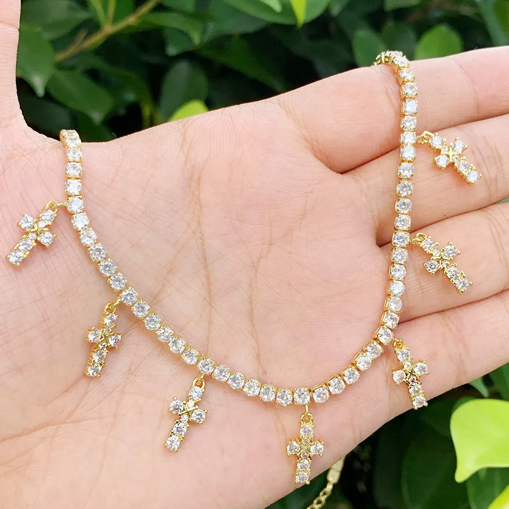 New Fashion Clavicle Chain Luxury Zircon Catholic Cross Pendant Necklace Zircon Jewelry Making Lady Girl Gifts