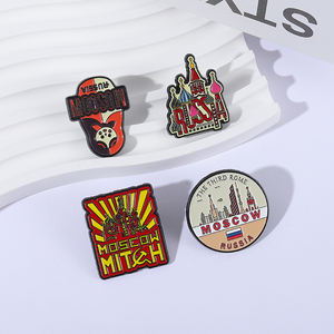 La troisième Rome MOSCOU RUSSIE Eaneml Pin Iconic Building Cathédrale Saint Basile Matryoshka Poupées <span class=keywords><strong>Broche</strong></span> Revers Badge Bijoux Cadeau - Product Image 2