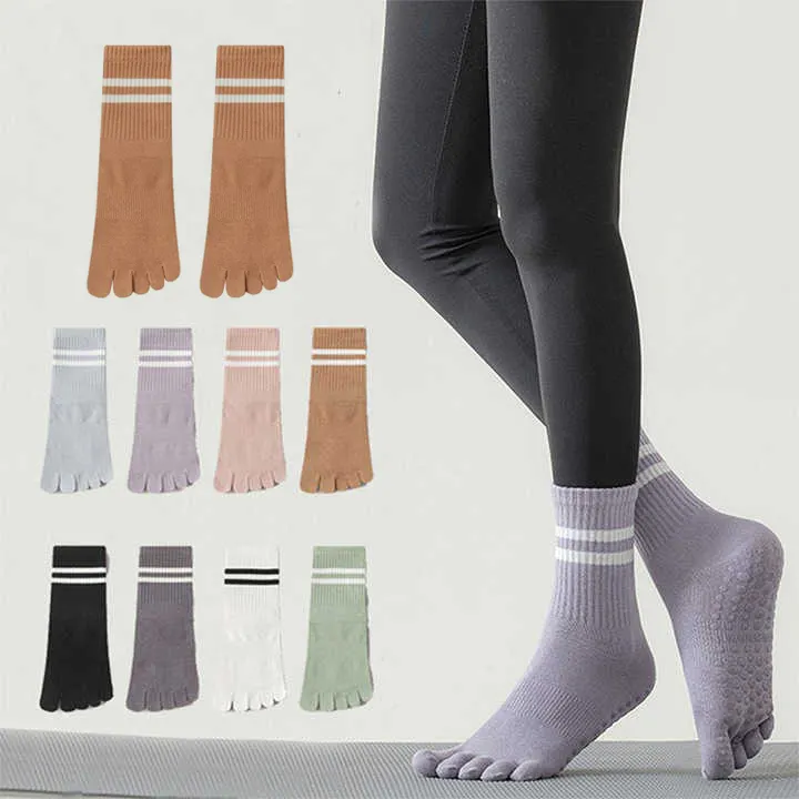 Özelleştirilmiş tasarım bayanlar kaymaz pamuk spor bale Pilates dans Yoga çorap ayak parmakları ile