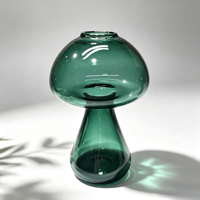 Vase en verre épais fait main de 2-2,5 mm en forme de champignon, décoration moderne pour la maison, vase à fleurs en verre vert transparent