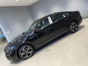 Auto Usado Más Económico <span class=keywords><strong>VOLKSWAGEN</strong></span> <span class=keywords><strong>Passat</strong></span> Pro 2023 380TSI Versión Longteng Nuevo Euro VI R18 Cuero Izquierda Aleación de Aluminio Tracción Delantera - Product Image 3