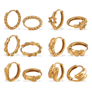 Pendientes de Aro Geométricos de Acero Inoxidable Chapados en Oro, Joyería Moderna de Diseño Minimalista para Mujer - Product Image 5