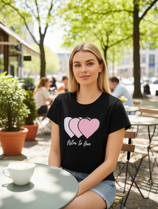 T-shirt da donna casual rosa con stampa a cuori, girocollo, manica corta, elegante per tutti i giorni, 100% cotone jersey, vestibilità comoda, primavera estate - Product Image 2