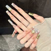 Faux ongles à presser en acrylique pour femme, style victorien vintage, avec motif Cupidon en relief doré 3D, perles dorées, forme cercueil, longs, pour salon de manucure et SPA