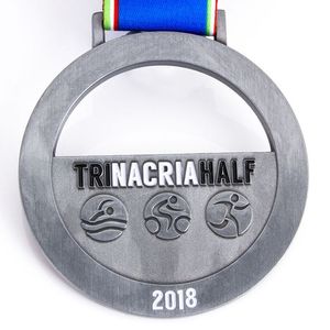 Medalla Personalizada para Triatlón y Media Maratón, Diseño Hueco Personalizado de Fábrica, Medalla Deportiva con Iconos para Eventos Multideportivos - Product Image 1
