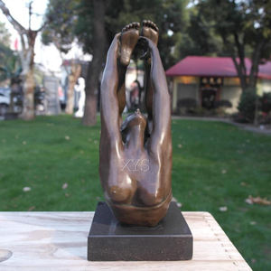 Sculpture de yoga nue en bronze de femme nue d'art moderne avec figurine 3D de base pour l'usage extérieur - Product Image 3