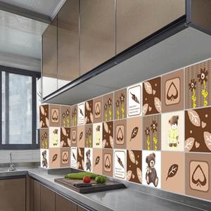 Adhesivo decorativo de pared para cocina con diseño de oso, autoadhesivo, de aluminio, a prueba de aceite, impermeable, decoración para el hogar, cuadrado, con dibujos animados - Product Image 1