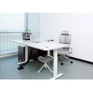 Fornitore scrivania ergonomica professionale a forma di l per ufficio tavolo regolabile multifunzione elettrico triplo motore sollevamento sit stand desk