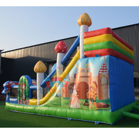 Maison de rebond gonflable commerciale sur le thème des contes de fées avec toboggan sec/humide et zone de saut combinée pour les fêtes en plein air