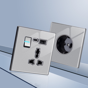 250v 10a 3 Gang 1Way Swiched Socket Prise murale en verre trempé Plaque murale USB C Écran tactile étanche multifonctionnel 4 voies - Product Image 1