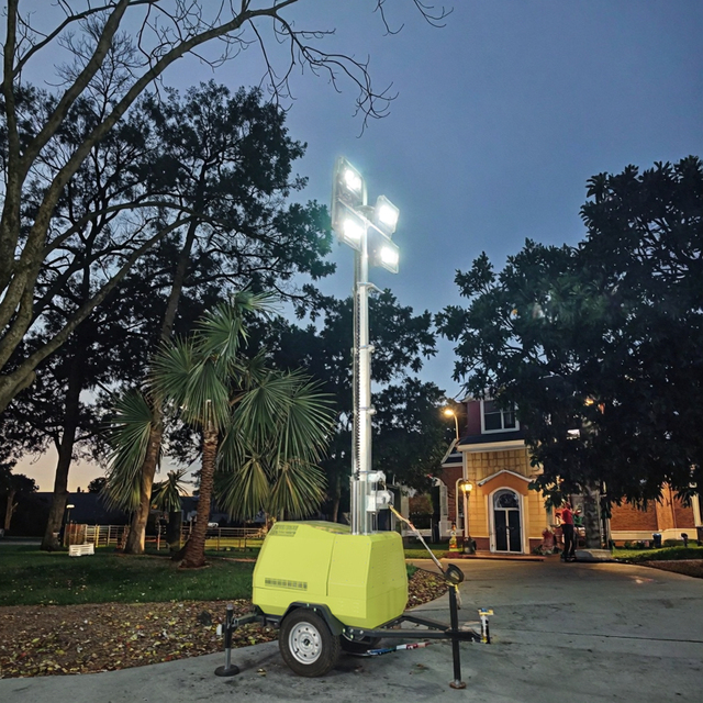 7M Diesel Generator 4x400W Mobile LED Light Tower Telescopic Mast Portable Outdoor Lighting with IP65 White Emitting Color