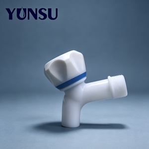ก๊อกน้ำพลาสติกแบบติดผนัง DN20 3/4"  วัสดุ PP ABS สำหรับสวนและห้องครัว - Product Image 1