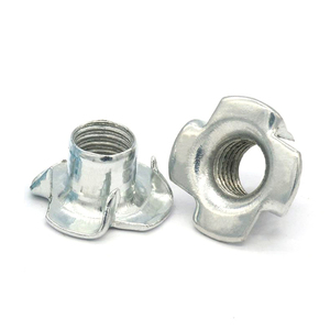 Écrous en T DIN1624 M4 M5 <span class=keywords><strong>M6</strong></span> M8 M10 en acier au carbone avec griffes, écrous à quatre griffes zingués pour meubles, écrous d'insertion pour bois - Product Image 4