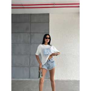 Camiseta Básica Estampada Queen para Mujer, 100% Algodón Jersey, Transpirable, Transferencia Térmica, Manga Regular - Product Image 1