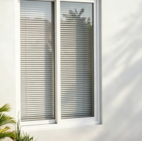 Fenêtre coulissante horizontale en PVC certifiée CE avec stores enrouleurs, verre coupe-vent et anti-poussière pour chambre, salle de bain, hôtel, villa