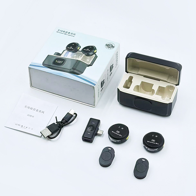 Q8 Wireless Lavalier Microphone Button Type One-to-Two Noise Reduction with Digital Display and Magnetic Mic for Wholesale