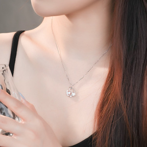 Collar con Colgante de Ópalo en Forma de Luna Creciente y Flor, Plata de Ley S925, Estilo Fairycore, Joyería Estética y Original, Regalo para Adolescentes y Mujeres Jóvenes - Product Image 5