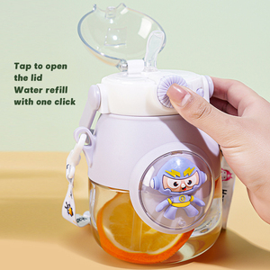 OEM ODM Unisex Niedlicher Sommer-Plastik-Trinkbecher für Outdoor-Aktivitäten Kinder-Wasserflasche Bauchbecher für Camping Wandern Direktes Trinken - Product Image 3