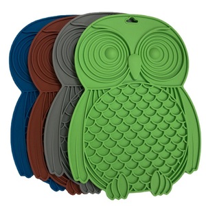 <span class=keywords><strong>Anti</strong></span> dérapant étanche silicone petit bol d'alimentation pour animaux de compagnie tapis d'alimentation chien chat <span class=keywords><strong>ennui</strong></span> anxiété réducteur tapis avec ventouses - Product Image 3