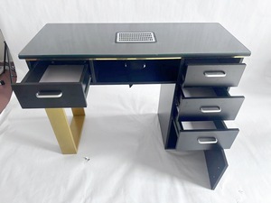 Meuble de manucure moderne et simple pour salon de beauté, table de manucure individuelle noire et or avec aspiration - Product Image 3