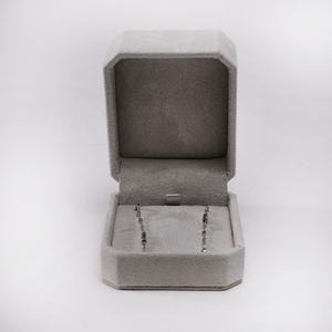 Boîte à bijoux haut de gamme, emballage cadeau personnalisé pour bijoux, boîte rigide à rabat, insert en velours, gaufrage, logo personnalisé, vente en gros - Product Image 6