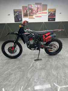 Motocicleta Usada <span class=keywords><strong>BOSUER</strong></span> J1-NB300 2025 de Alta Calidad, 300cc, Todoterreno, con Motor de Gasolina y Motor sin Escobillas, Fabricada en China - Product Image 3