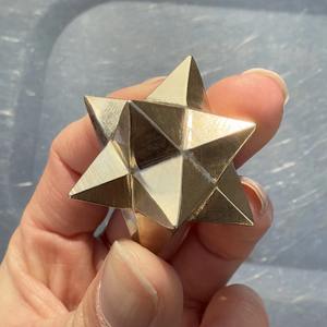 Vente en gros d'objets artisanaux en cristal de guérison de haute qualité, étoile de Merkaba en calcopirite naturelle pour la décoration de la maison et les cadeaux - Product Image 4