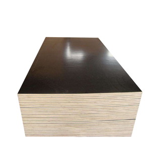 Compensato Rivestito in Film di Alta Qualità <span class=keywords><strong>per</strong></span> Costruzioni 1220x2440mm 18mm Compensato Marino Rivestito in Film Nero - Product Image 1