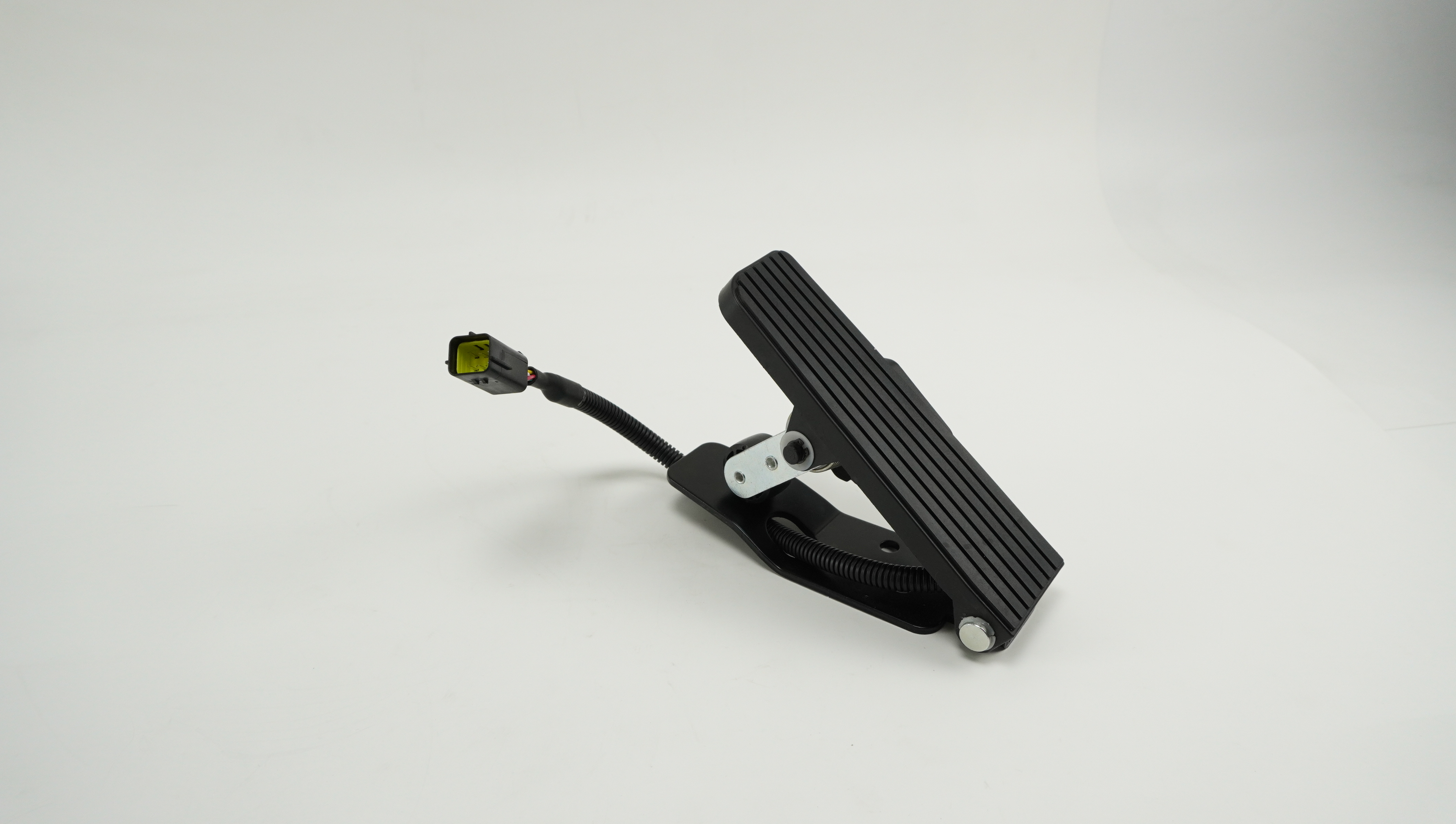 メル K0W55-60301-P Electron Accelerator for Forklifts - ZAPY