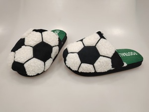 Pantoufles de basket-ball de sport en mousse à mémoire de forme de dessin animé drôle unisexe à bout fermé pantoufles d'intérieur en fourrure polaire pour femmes - Product Image 5