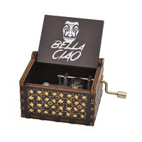 Anime Movies Themed Hand Crank Boîte à musique en bois Custom Melody UV Pattern Printing
