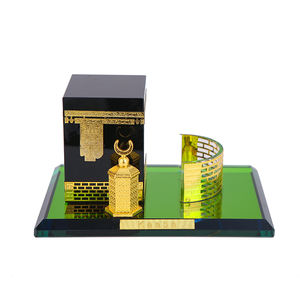 หอนาฬิกามักกะฮ์แกะสลักแบบกำหนดเอง ของตกแต่งแก้วคริสตัล K9 ของที่ระลึกอิสลาม สีเขียวทอง ของขวัญวันหยุด - Product Image 4