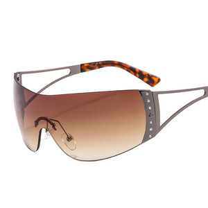 2024 nuova rete di guida rosso moda occhiali da sole polarizzanti sesso opposto occhiali da sole protezione UV personalità - Product Image 4