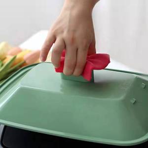 Vintage-Style Farfalloni-Shaped Silicone Heat Resistant Non-Slip <b>Pot</b> <b>Holders</b> Funny Kitchen Gadgets Grilling Cleaning Dotted - Product Image 2