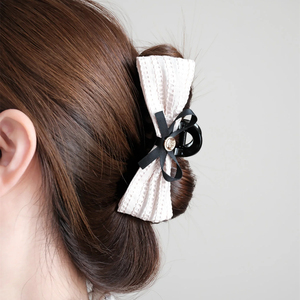 La Clip per capelli con fiocco a doppia faccia principessa fuggitiva è un tagliacapelli squisito e di fascia alta - Product Image 5