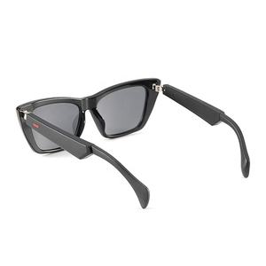 Lunettes de soleil intelligentes sans fil avec haut-parleur intégré, lunettes de sport audio œil de chat <span class=keywords><strong>sexy</strong></span> à la mode, nouveauté 2022 - Product Image 4