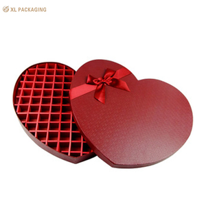 Eco-friendly Luxury Chocolate Gift Packaging Custom Valentine Candy boxes Heart Shaped Chocolate Flower Gift Boxes