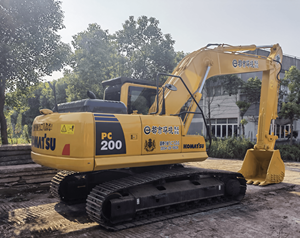 Komatsu PC200-8 pelles d'occasion PC200-8 pelle hydraulique sur chenilles Komatsu PC200-8 à vendre - Product Image 2