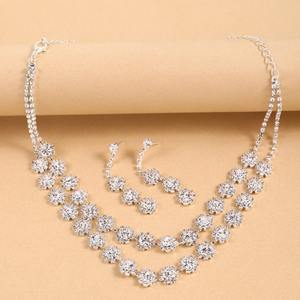 Conjunto de Collar y Pendientes de Aleación Plateada con Diseño de Garra y Diamantes de Imitación para Novias, Joyería de Moda para Bodas - Product Image 2