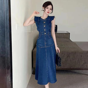 เดรสยาวคอลูกเรือแขนกุดเอวกระดุมแถวเดียวของผู้หญิงมีสไตล์และสง่างาม - Product Image 2