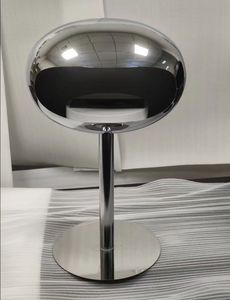 Cheminée à éthanol en acier design autoportante avec flamme réelle pour la décoration intérieure et le chauffage intérieur/extérieur - Product Image 1