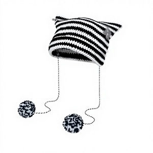 MADESHINE Y2K Bonnet d'hiver en jacquard rayé, tricoté, avec oreilles de chat mignonnes, croix étoilée, cornes de <span class=keywords><strong>diable</strong></span>, chaud, crocheté, broderie 3D, plage - Product Image 6