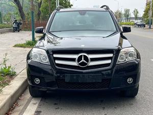 Mercedes-Benz <span class=keywords><strong>GLK</strong></span> <span class=keywords><strong>300</strong></span> <span class=keywords><strong>4MATIC</strong></span> SUV 2011, 3.0 Turbo AWD Automatique, Phares LED, Sièges en Cuir, Caméra Arrière, Barre de Toit en Alliage d'Aluminium - Product Image 2