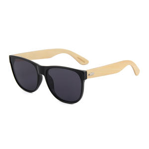 Lunettes de soleil unisexe surdimensionnées en bois de bambou, monture noire, protection UV400, style voyage, pour le commerce transfrontalier - Product Image 1
