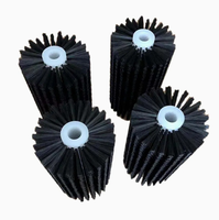 Brosse à rouleau spirale industrielle personnalisable en nylon souple OEM pour le dépoussiérage, le nettoyage des panneaux solaires, les convoyeurs et les bobines rotatives