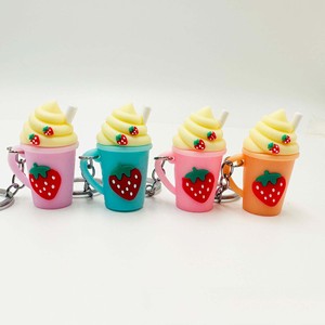 Drôle mignon thé au lait porte-clés 3D PVC crème glacée porte-clés pendentif mode arc-en-ciel fraise crème glacée tasse lait thé porte-clés - Product Image 5
