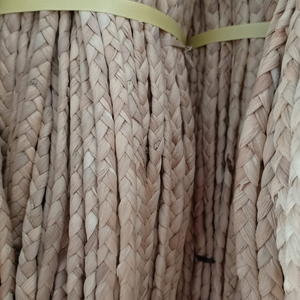 Corde de jacinthe d'eau Jacinthe d'eau brute séchée naturelle pour l'artisanat, les accessoires et la fabrication de meubles-M. Alex - Product Image 1